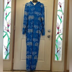NWTs Detroit Lions unisex Medium onesie pajamas